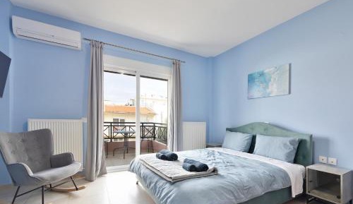Studio with Balcony