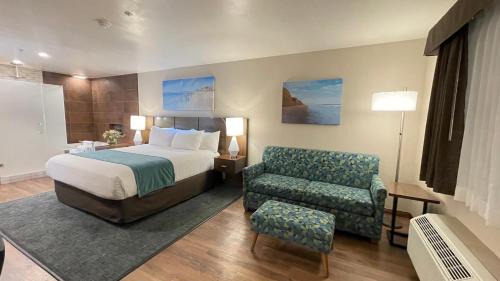Jr. Jacuzzi Suite