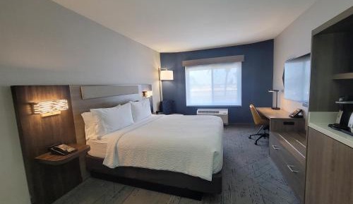 King Room - Mobility Access/Hearing Accessible