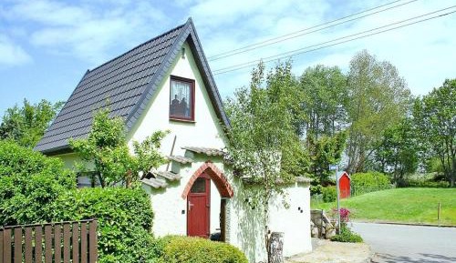 One-Bedroom Holiday Home