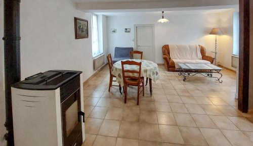 One-Bedroom Holiday Home