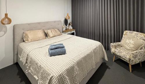 King Room with Private Bathroom