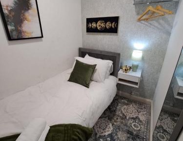 Budget Single Room