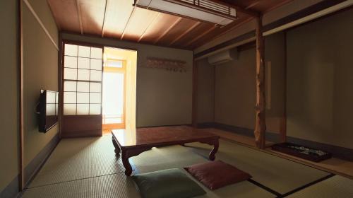 Japanese-Style Quadruple Room