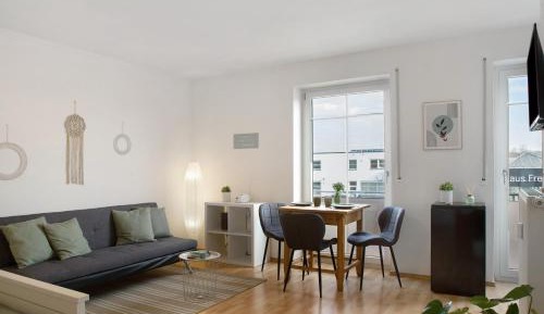 Superior One-Bedroom Apartment