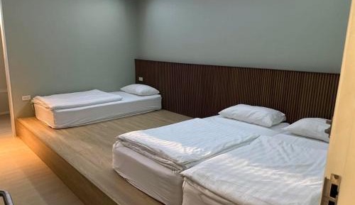 Room #890413906