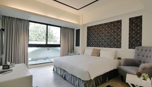 Deluxe Double Room with Bath