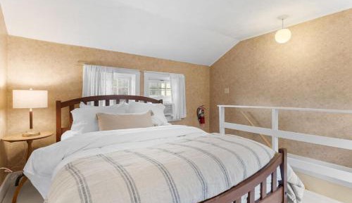 Queen Suite