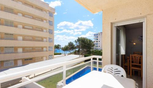 Two-Bedroom Apartment (4-6 Adults)