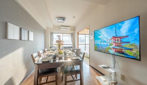 Three-Bedroom Apartment with Balcony