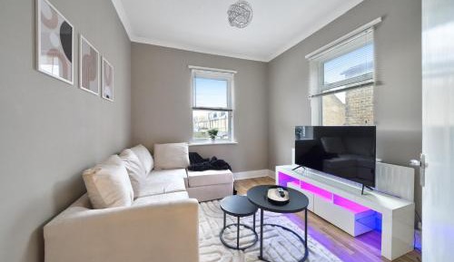 Two-Bedroom Deluxe Apartment