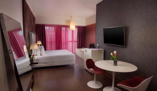 Nhow Junior Suite