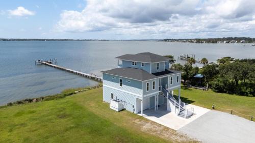 Four-Bedroom Holiday Home