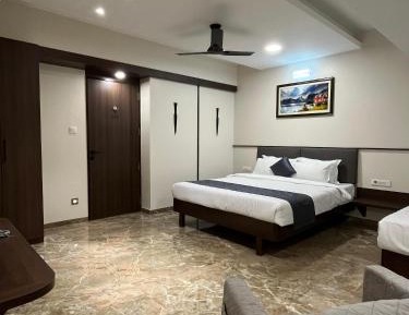 Superior King Suite