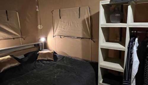 Tent Safari XL with Shared Bathroom