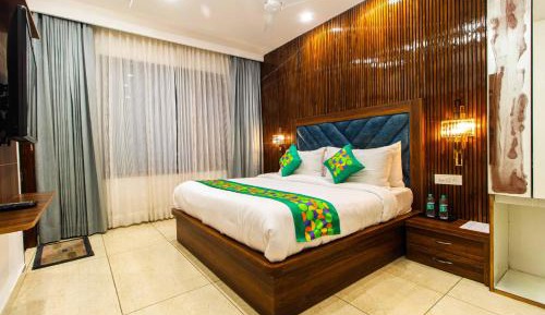 Premium Room with Balcony View
