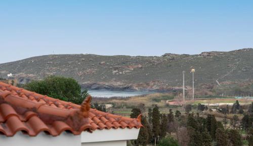 Two-Bedroom Maisonette with Mountain View