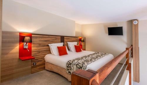 Duplex Apartment (3 Adults)
