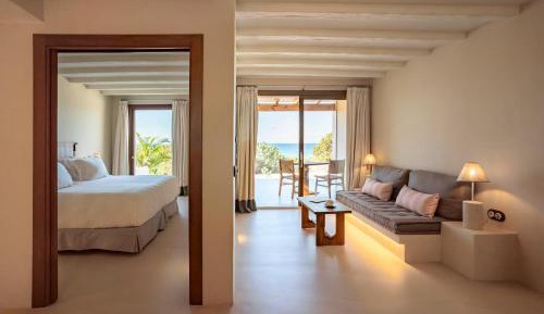 Suite with Dunes View
