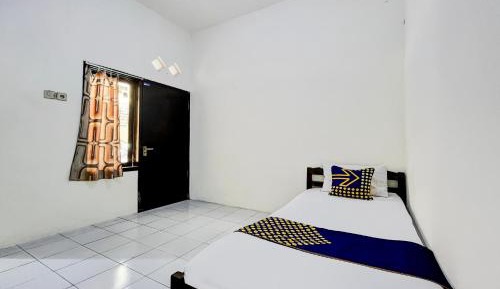 Small Single Room