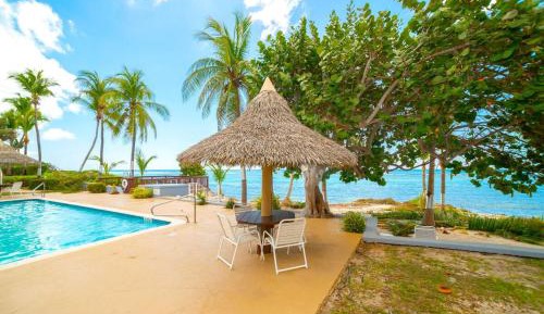 Two-Bedroom Apartment with Balcony and Sea View