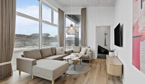 Four-Bedroom Holiday Home