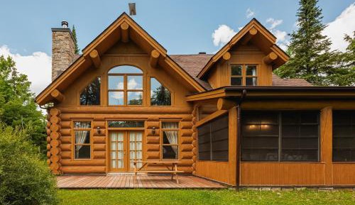Three-Bedroom Chalet