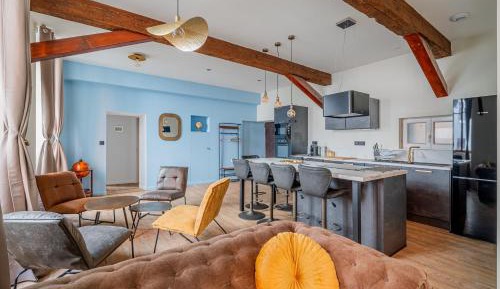 Two-Bedroom Deluxe Apartment