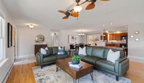 Four-Bedroom Holiday Home