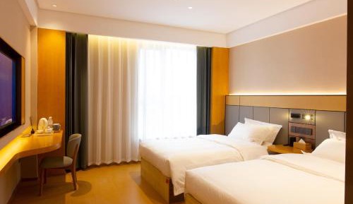 Twin Room with Private Bathroom