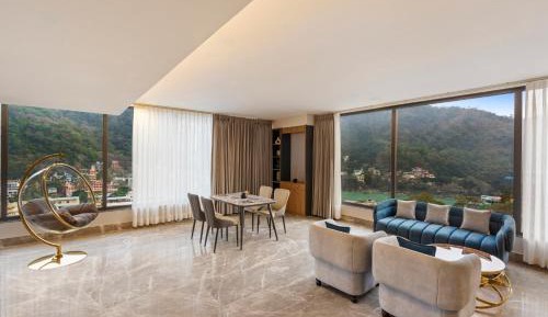 Celebrity Suite With Ganges