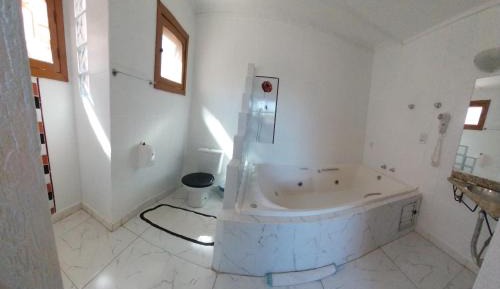 Deluxe Suite with Spa Bath