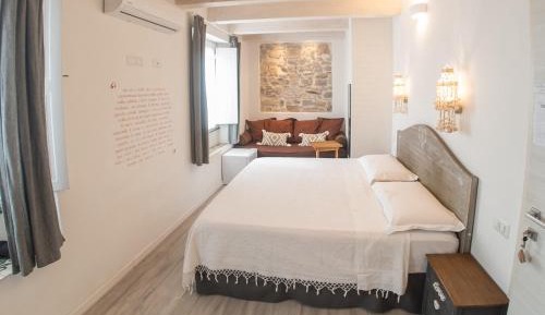 Deluxe Double Room with Extra Bed