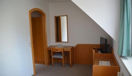 Standard Single Room with Shower