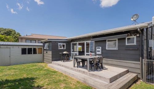 Three-Bedroom Holiday Home 