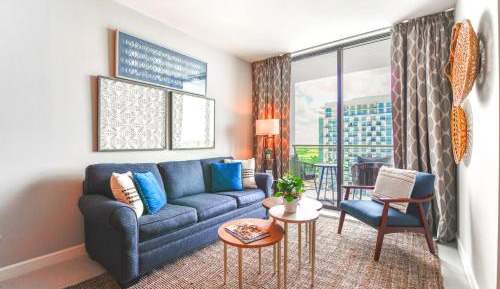 One-Bedroom Apartment with Balcony