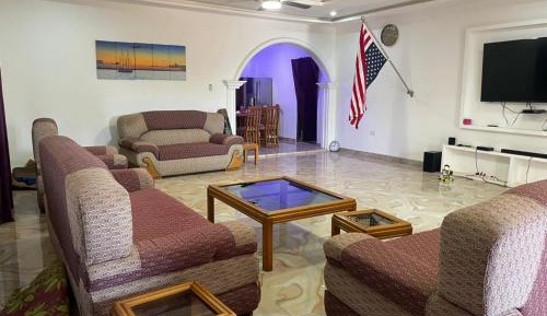 Deluxe Family Room