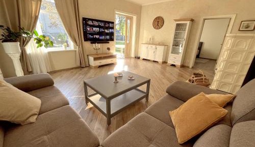 Deluxe Two-Bedroom Apartment with Garden View