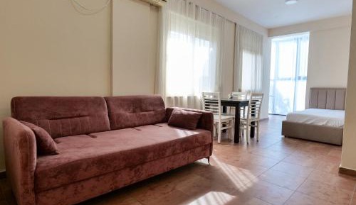 One-Bedroom Apartment with Balcony (4 Adults)