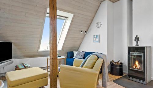 Three-Bedroom Holiday Home 