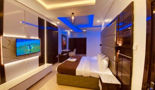 Standard Room (Breakfast for 1)
