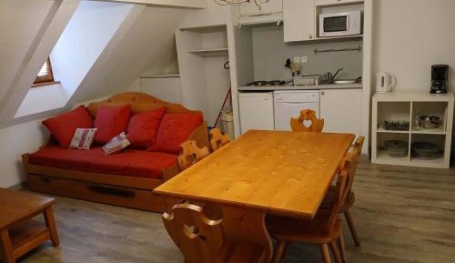 Apartment (6 Adults)