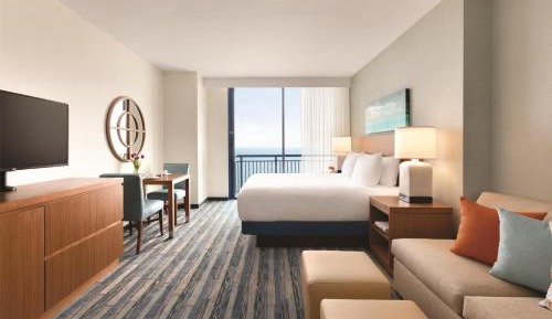 Oceanfront King Studio Suite with Sofa Bed