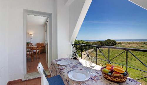 Superior One-Bedroom Apartment with Balcony
