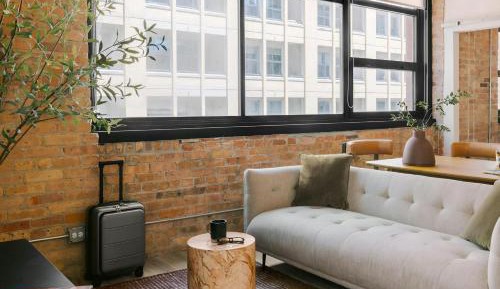 One-Bedroom Apartment with Queen Bed