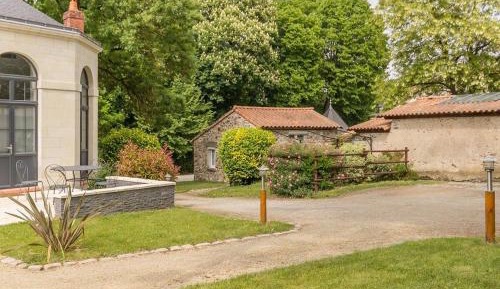 Holiday Home (2 adults)