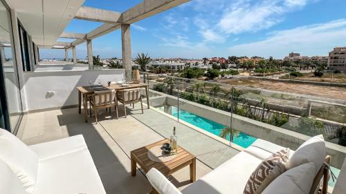 Two-Bedroom Apartment with Terrace and Sea View
