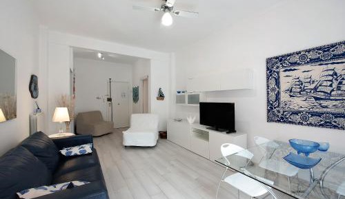 Superior One-Bedroom Apartment with Balcony
