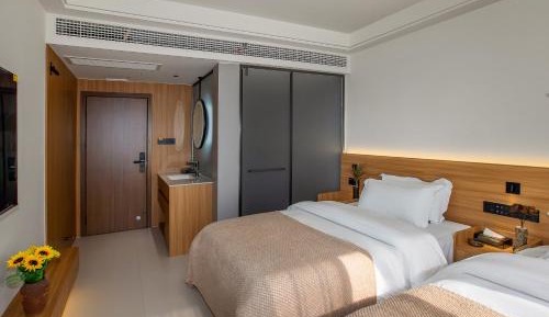Twin Room with Mountain View