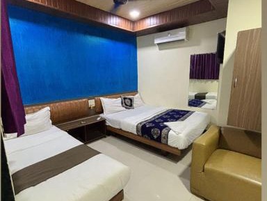 Deluxe Family Room